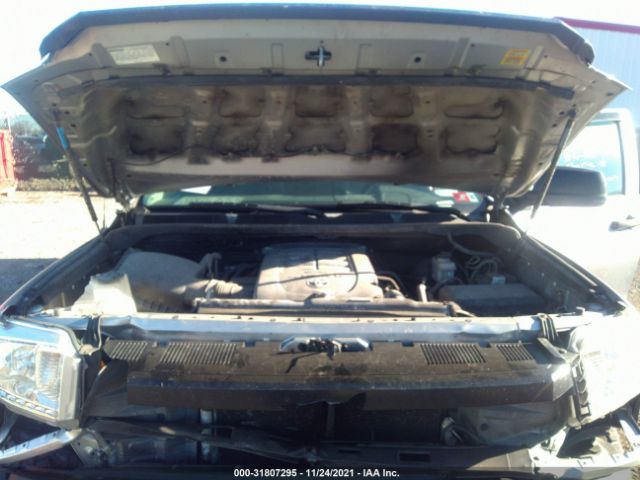 Photo 9 VIN: 5TFUM5F13EX056547 - TOYOTA TUNDRA 4WD TRUCK 