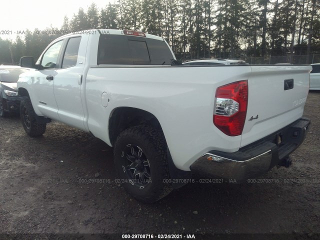 Photo 2 VIN: 5TFUM5F13HX072042 - TOYOTA TUNDRA 4WD 