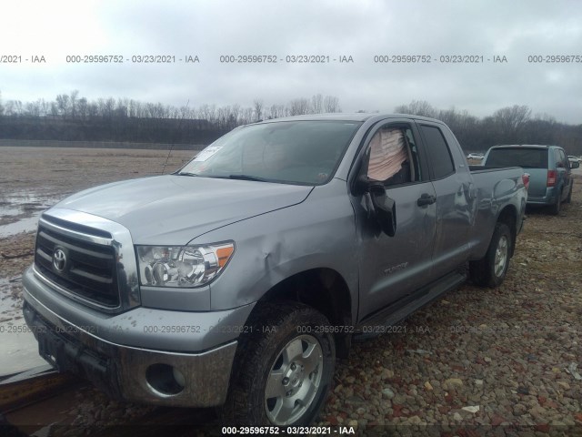 Photo 1 VIN: 5TFUM5F14AX014656 - TOYOTA TUNDRA 4WD TRUCK 