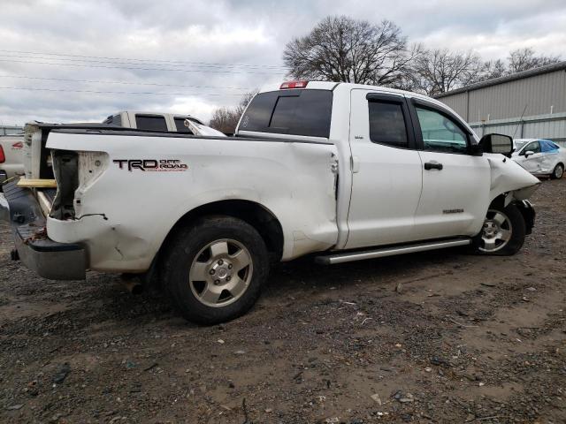 Photo 2 VIN: 5TFUM5F14BX016926 - TOYOTA TUNDRA 