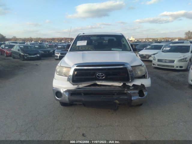 Photo 5 VIN: 5TFUM5F14BX021575 - TOYOTA TUNDRA 