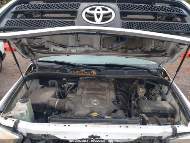 Photo 9 VIN: 5TFUM5F14BX021575 - TOYOTA TUNDRA 