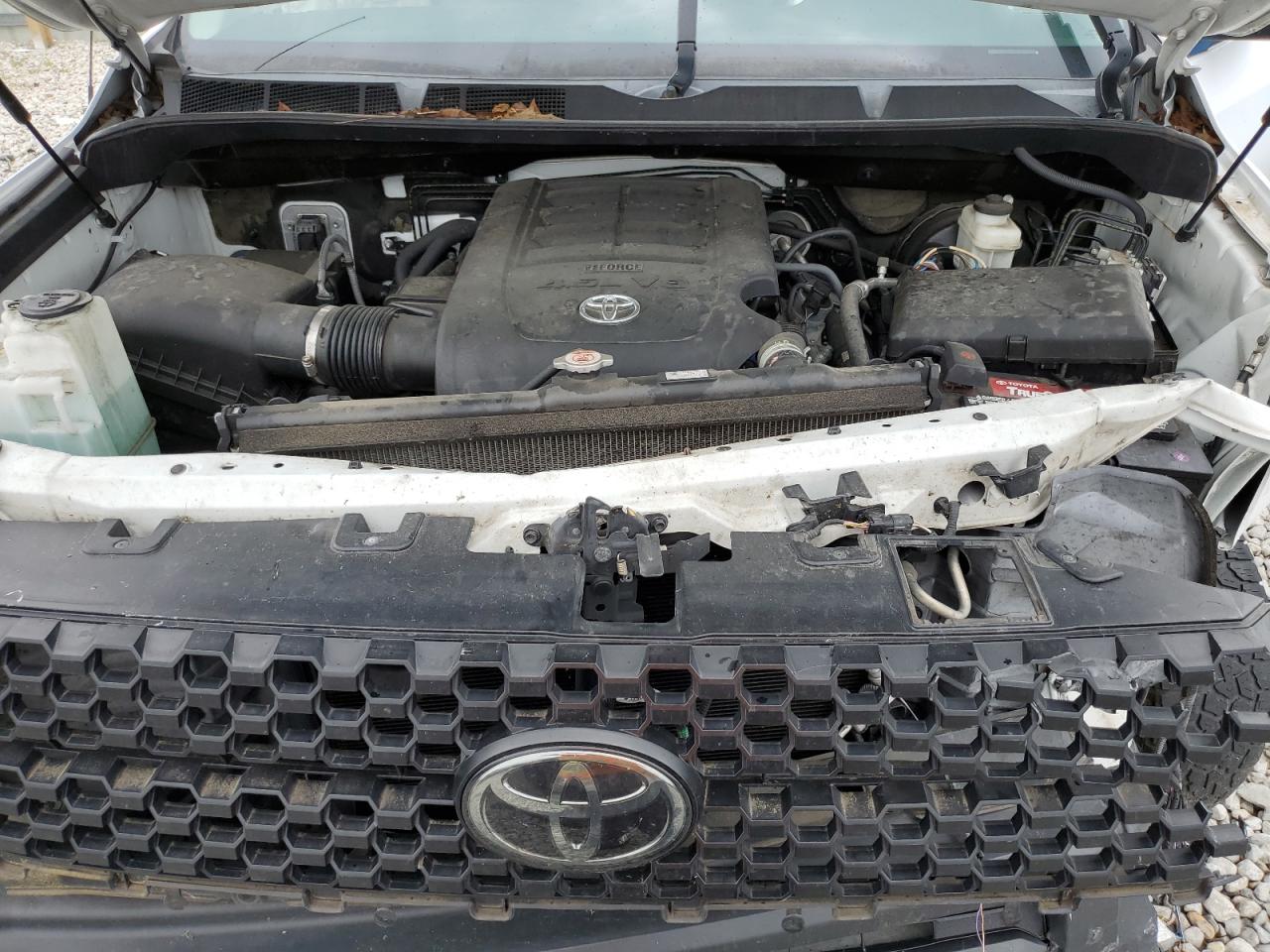 Photo 10 VIN: 5TFUM5F14JX075795 - TOYOTA TUNDRA 