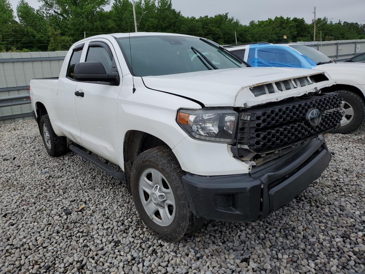 Photo 3 VIN: 5TFUM5F14JX075795 - TOYOTA TUNDRA 