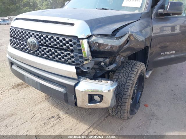 Photo 5 VIN: 5TFUM5F14JX077563 - TOYOTA TUNDRA 