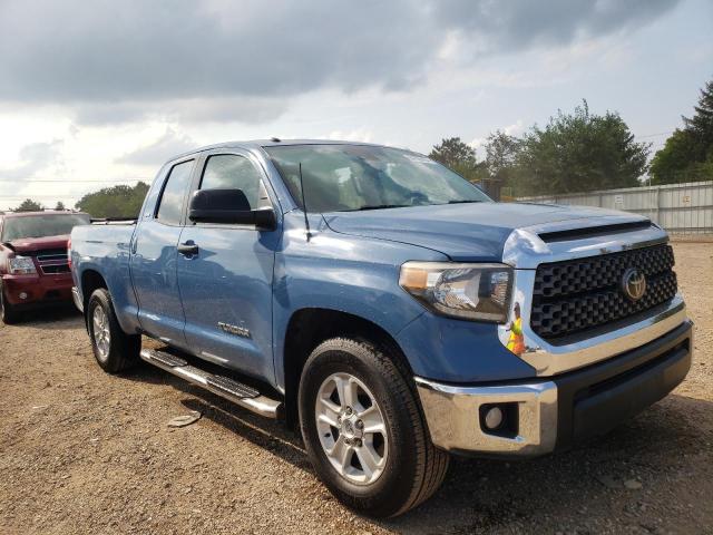 Photo 3 VIN: 5TFUM5F14KX081095 - TOYOTA TUNDRA DOU 