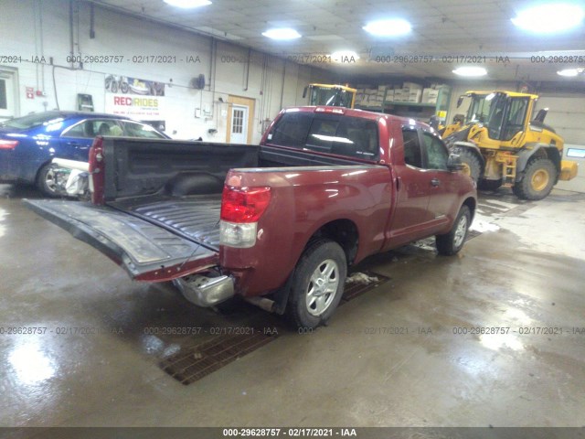 Photo 3 VIN: 5TFUM5F15AX012608 - TOYOTA TUNDRA 4WD TRUCK 