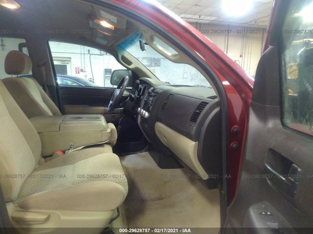 Photo 4 VIN: 5TFUM5F15AX012608 - TOYOTA TUNDRA 4WD TRUCK 