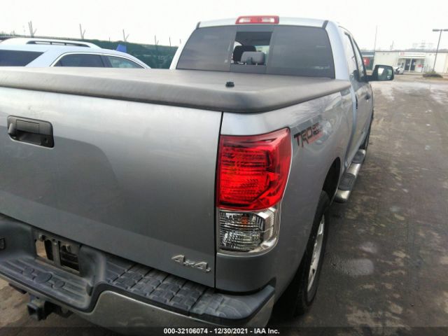 Photo 3 VIN: 5TFUM5F15DX046262 - TOYOTA TUNDRA 4WD TRUCK 