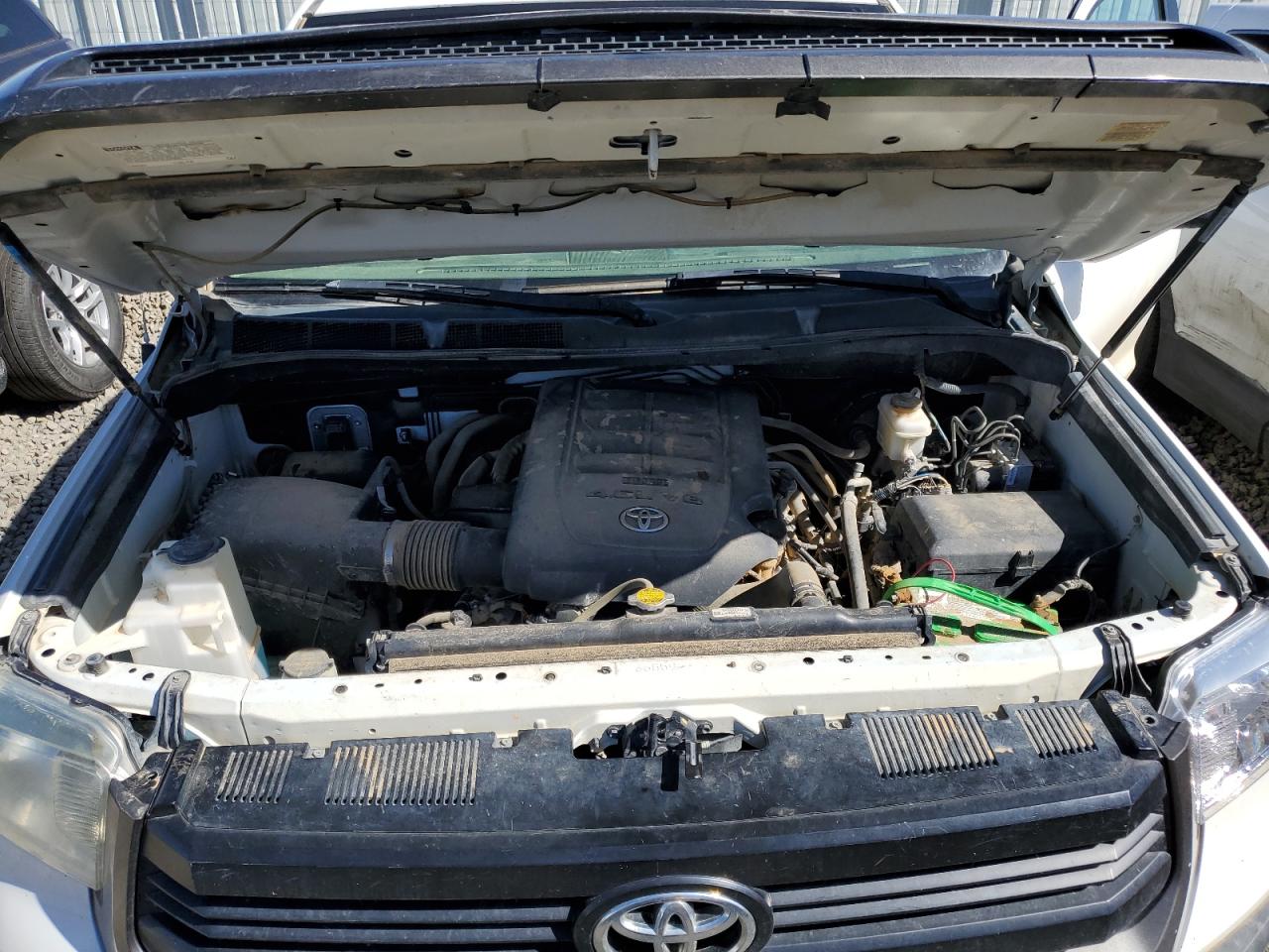 Photo 10 VIN: 5TFUM5F15EX052273 - TOYOTA TUNDRA 