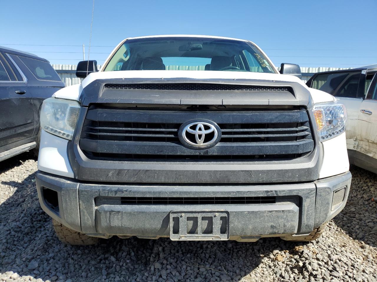 Photo 4 VIN: 5TFUM5F15EX052273 - TOYOTA TUNDRA 