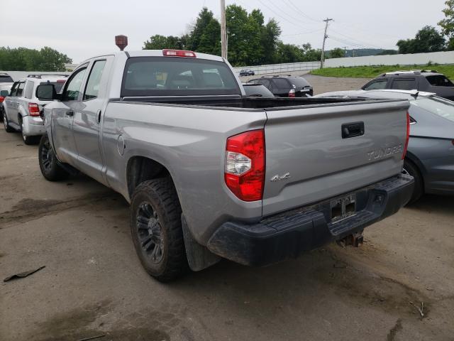 Photo 2 VIN: 5TFUM5F15FX061556 - TOYOTA TUNDRA DOU 