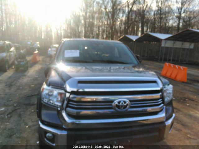 Photo 5 VIN: 5TFUM5F15HX069286 - TOYOTA TUNDRA 4WD 