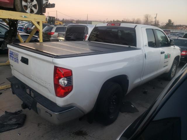 Photo 3 VIN: 5TFUM5F15KX083812 - TOYOTA TUNDRA DOU 