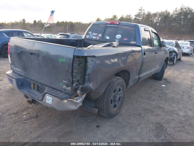 Photo 3 VIN: 5TFUM5F16AX010138 - TOYOTA TUNDRA 