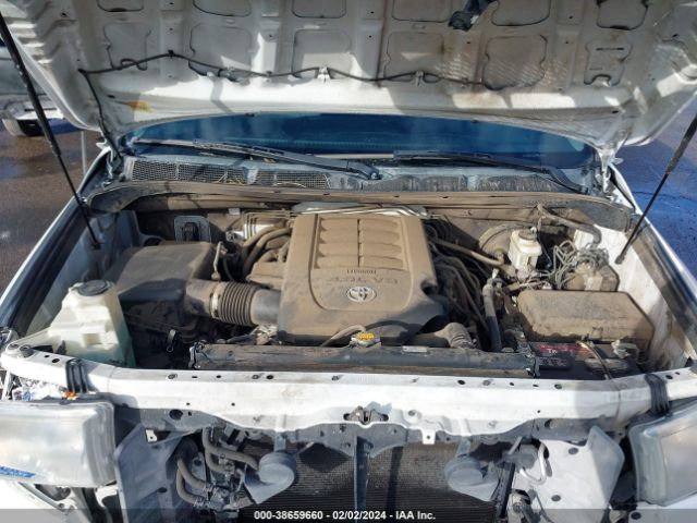 Photo 9 VIN: 5TFUM5F16CX032384 - TOYOTA TUNDRA 