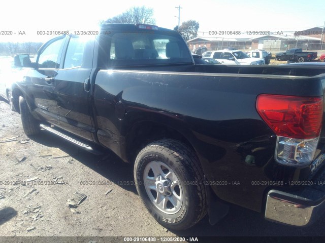 Photo 2 VIN: 5TFUM5F16CX034460 - TOYOTA TUNDRA 4WD TRUCK 