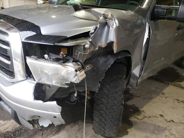 Photo 8 VIN: 5TFUM5F16DX040017 - TOYOTA TUNDRA DOU 