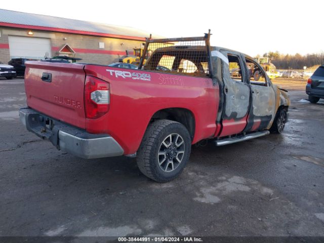 Photo 3 VIN: 5TFUM5F16EX052217 - TOYOTA TUNDRA 