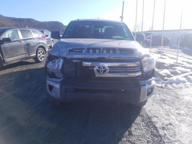 Photo 4 VIN: 5TFUM5F16HX072455 - TOYOTA TUNDRA DOU 