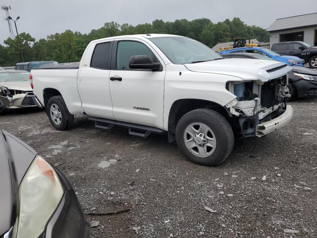 Photo 3 VIN: 5TFUM5F16JX077824 - TOYOTA TUNDRA 