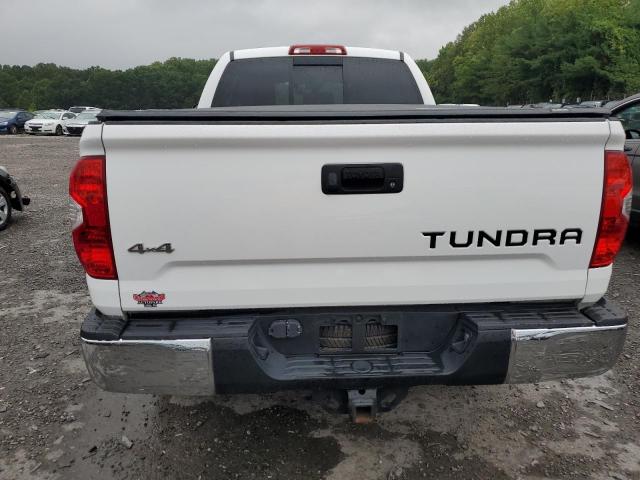 Photo 5 VIN: 5TFUM5F16JX077824 - TOYOTA TUNDRA 