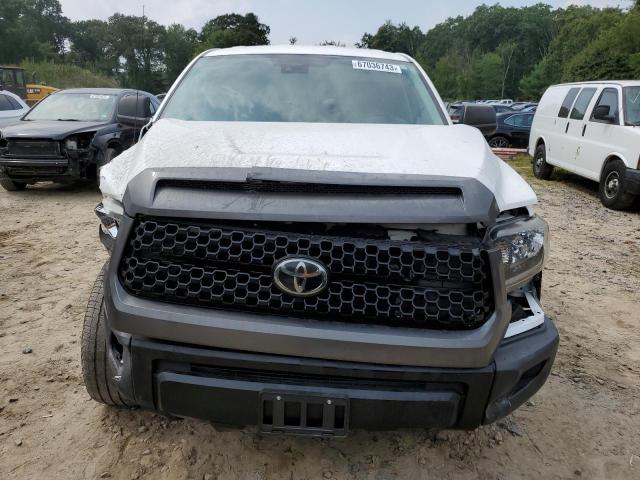 Photo 4 VIN: 5TFUM5F16KX080868 - TOYOTA TUNDRA DOU 