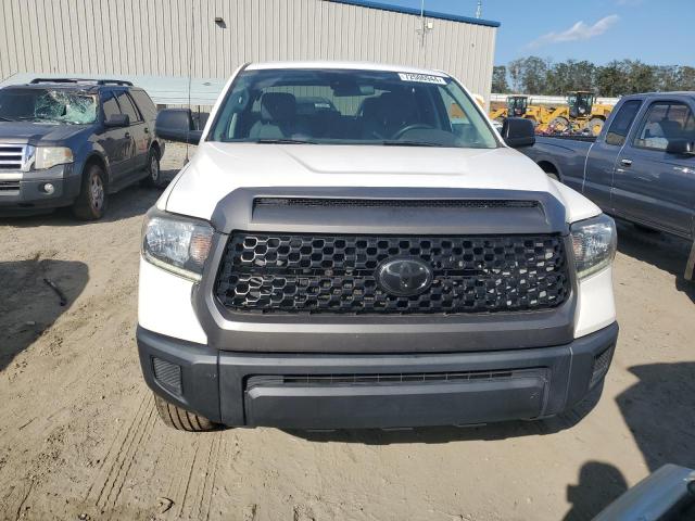 Photo 4 VIN: 5TFUM5F16KX083995 - TOYOTA TUNDRA DOU 