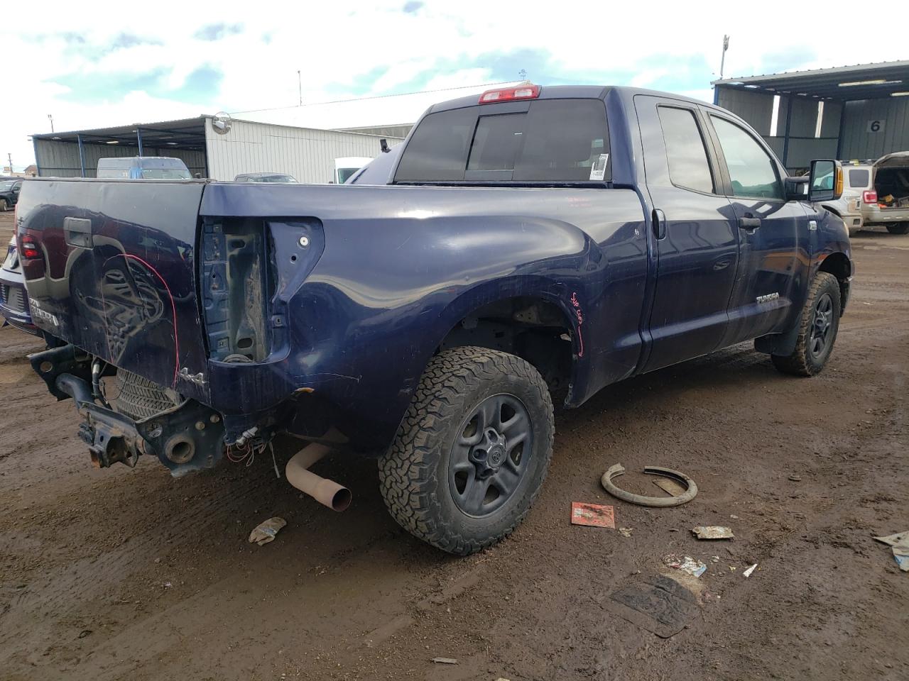 Photo 2 VIN: 5TFUM5F17AX004932 - TOYOTA TUNDRA 