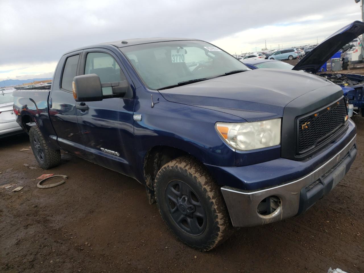 Photo 3 VIN: 5TFUM5F17AX004932 - TOYOTA TUNDRA 