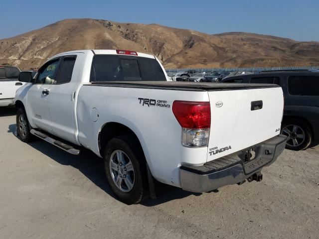 Photo 2 VIN: 5TFUM5F17AX015025 - TOYOTA TUNDRA DOU 