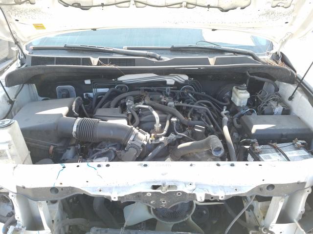 Photo 6 VIN: 5TFUM5F17AX015025 - TOYOTA TUNDRA DOU 