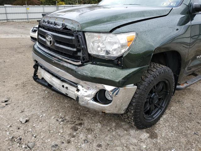 Photo 8 VIN: 5TFUM5F17BX021702 - TOYOTA TUNDRA DOU 