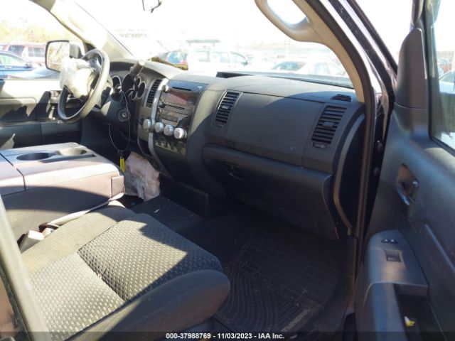 Photo 4 VIN: 5TFUM5F17CX032863 - TOYOTA TUNDRA 