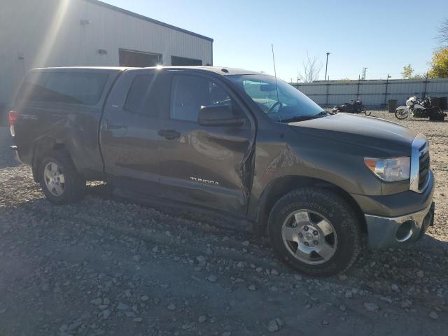 Photo 3 VIN: 5TFUM5F17DX047980 - TOYOTA TUNDRA DOU 