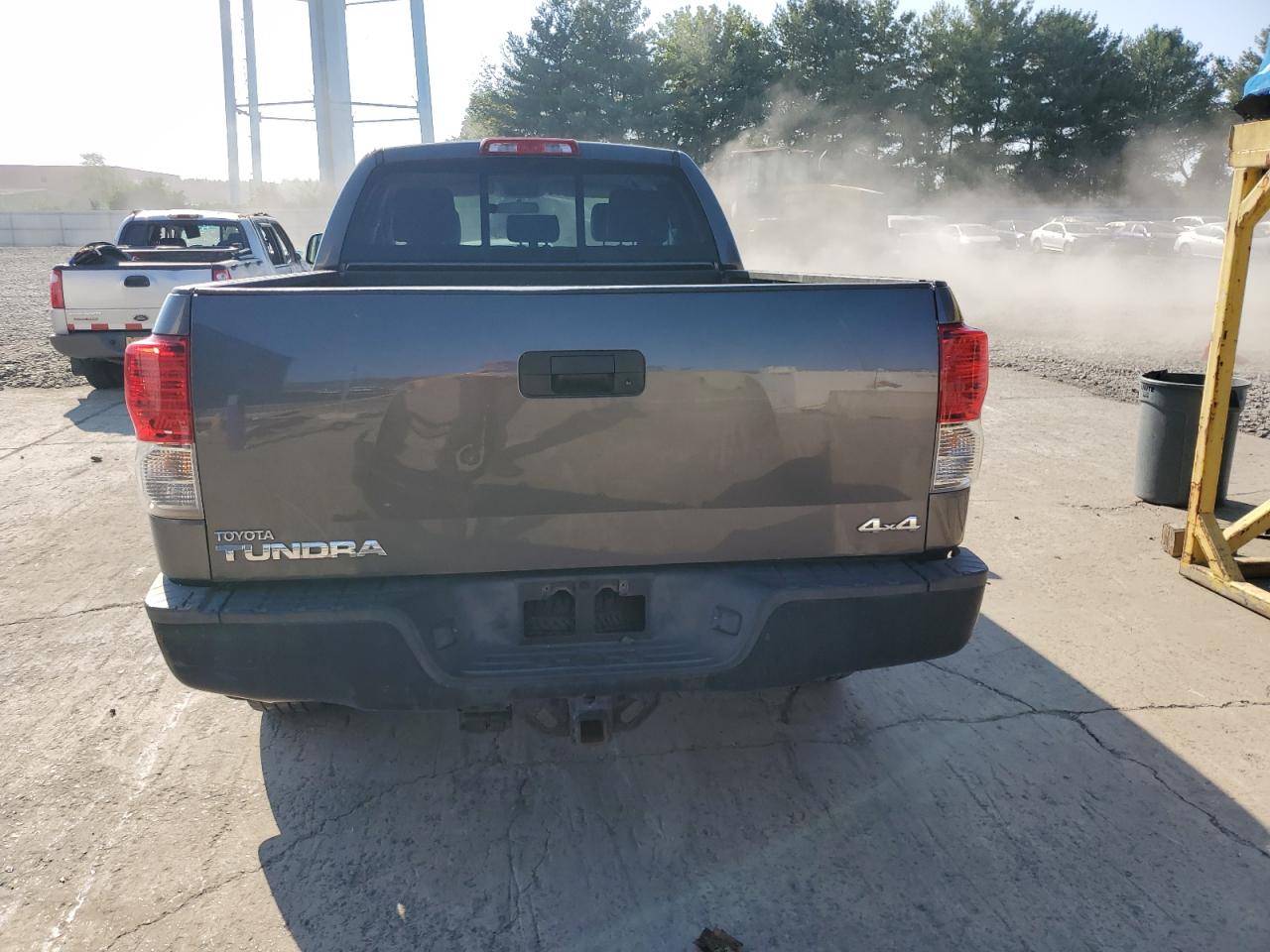 Photo 5 VIN: 5TFUM5F17DX049485 - TOYOTA TUNDRA 