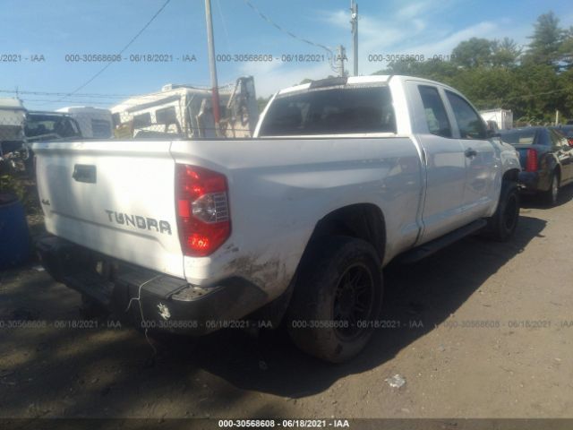 Photo 3 VIN: 5TFUM5F17FX063891 - TOYOTA TUNDRA 4WD TRUCK 