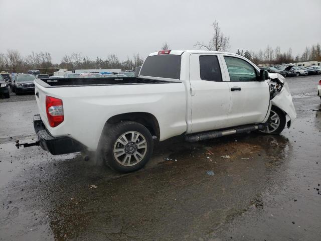 Photo 2 VIN: 5TFUM5F17KX082046 - TOYOTA TUNDRA DOU 