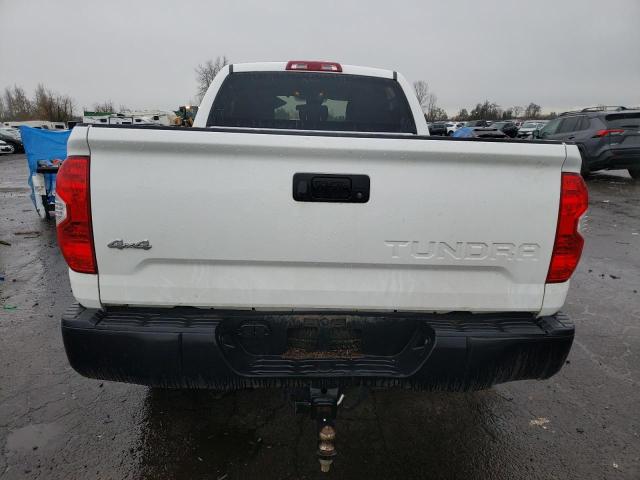 Photo 5 VIN: 5TFUM5F17KX082046 - TOYOTA TUNDRA DOU 