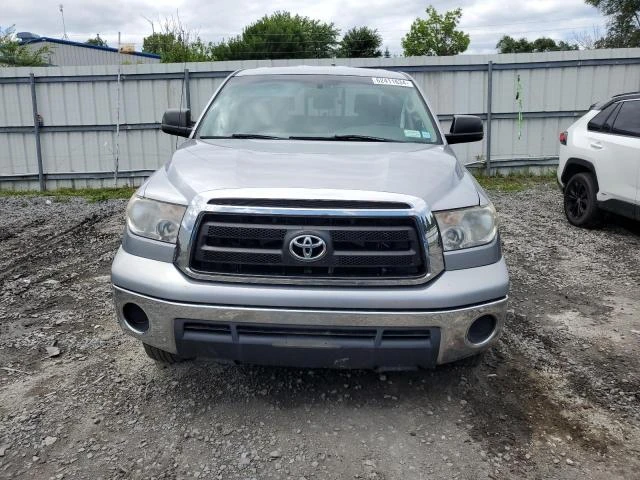 Photo 4 VIN: 5TFUM5F18AX004681 - TOYOTA TUNDRA DOU 