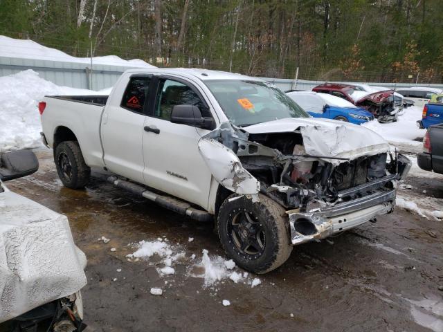 Photo 3 VIN: 5TFUM5F18AX015180 - TOYOTA TUNDRA DOU 