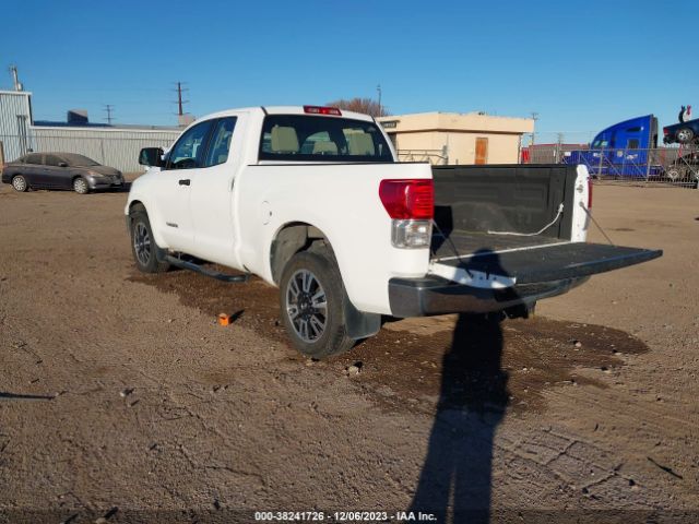 Photo 2 VIN: 5TFUM5F18BX016217 - TOYOTA TUNDRA 