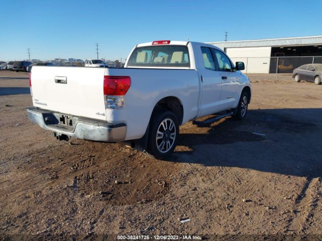 Photo 3 VIN: 5TFUM5F18BX016217 - TOYOTA TUNDRA 