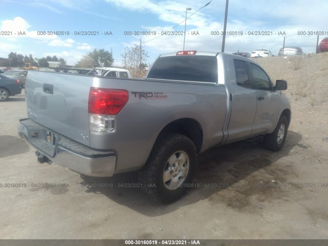 Photo 3 VIN: 5TFUM5F18BX017464 - TOYOTA TUNDRA 4WD TRUCK 