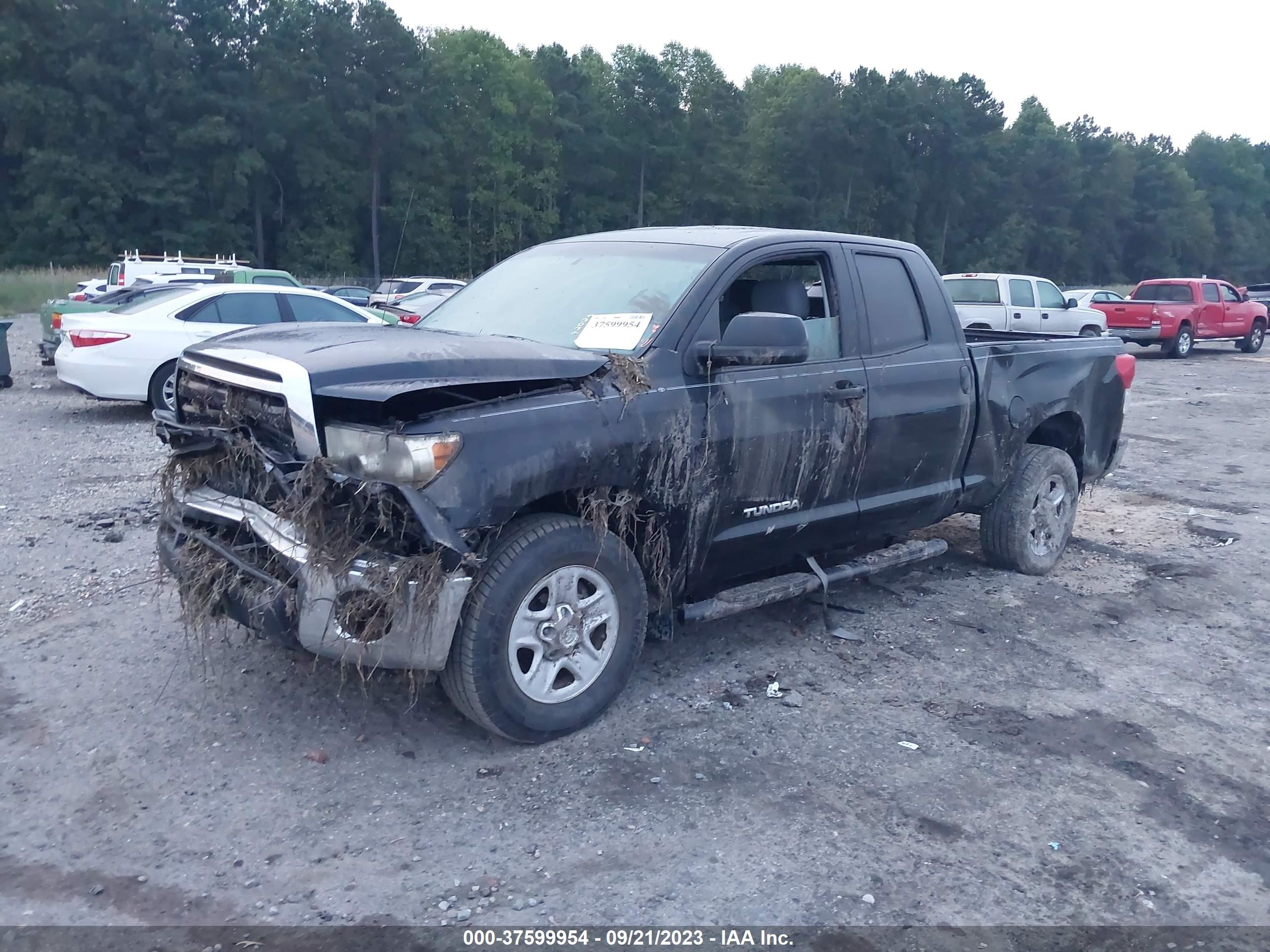 Photo 1 VIN: 5TFUM5F18BX018680 - TOYOTA TUNDRA 