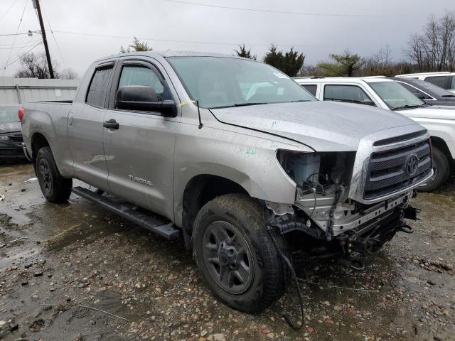 Photo 3 VIN: 5TFUM5F18BX026794 - TOYOTA TUNDRA DOU 