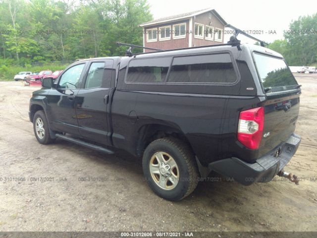 Photo 2 VIN: 5TFUM5F18FX059980 - TOYOTA TUNDRA 4WD TRUCK 