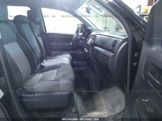 Photo 4 VIN: 5TFUM5F18FX059980 - TOYOTA TUNDRA 4WD TRUCK 