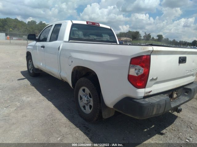 Photo 2 VIN: 5TFUM5F18GX066123 - TOYOTA TUNDRA 4WD TRUCK 