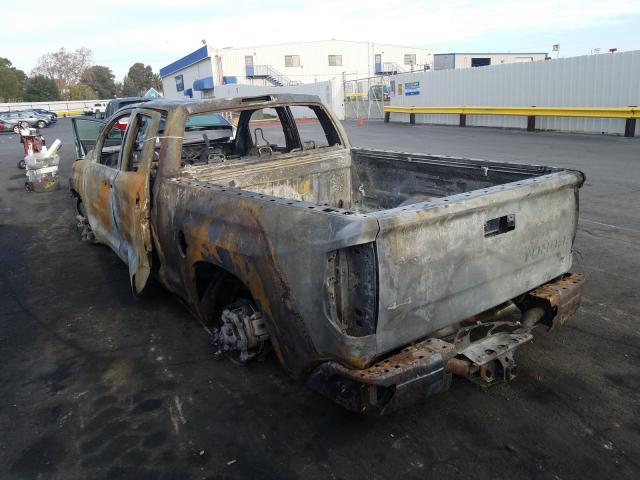 Photo 2 VIN: 5TFUM5F18JX078960 - TOYOTA TUNDRA DOU 